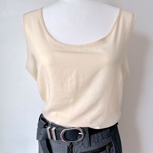 Vintage cream tank top - Picture 2 of 6